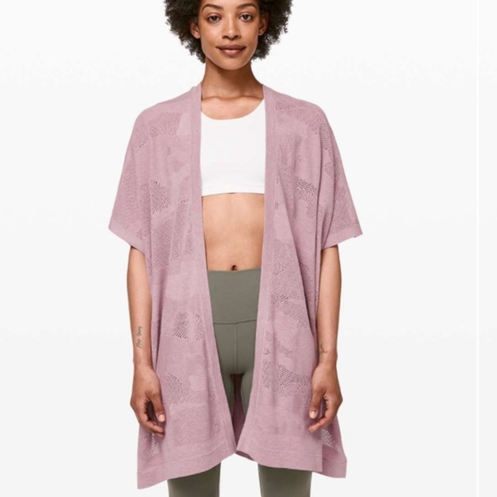 1163 - Lululemon Find Your Light Wrap
